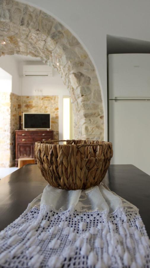 Laina Traditional Guest House Aperathos ภายนอก รูปภาพ